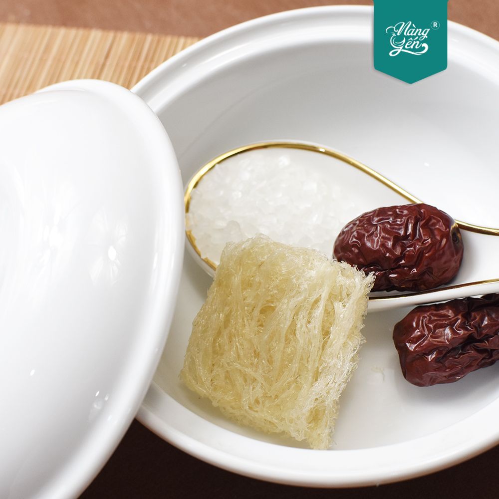 Sử dụng yến sào với liều lượng dùng vừa đủ, phù hợp với từng đối tượng và thể trạng người dùng - Bài viết: 5 Nhóm người cần chú ý - Cẩn trọng với yến sào