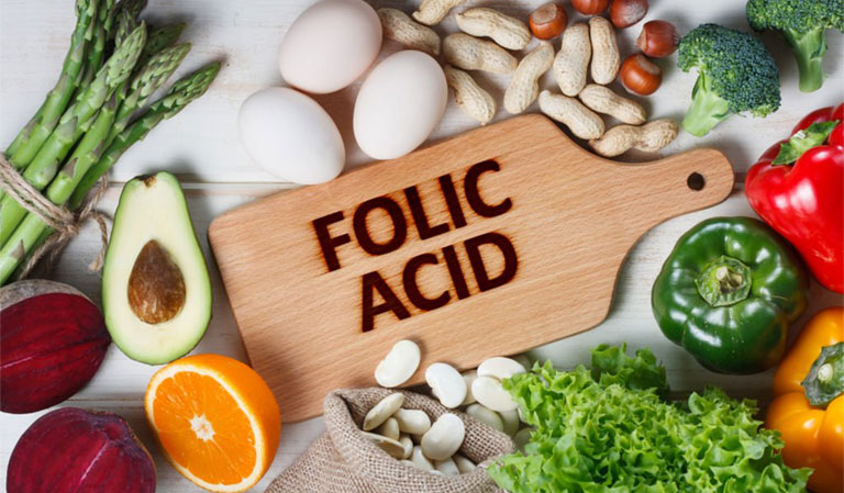 Thực phẩm giàu acid folic: Bông cảnh xanh, bắp cải, súp lơ, trái bơ, măng tây, ớt chuông, củ dền, đậu bắp... 3 tháng đầu nên ăn gì để vào con - Hình 3