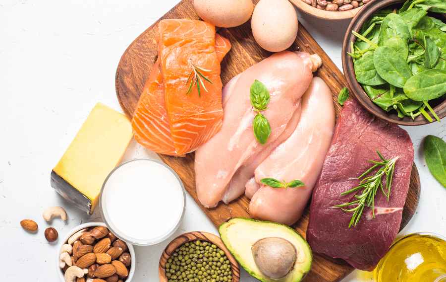 Các loại thịt giàu chất đạm: ức gà, thịt bò nạc 3 tháng đầu nên ăn gì để vào con - Hình 3